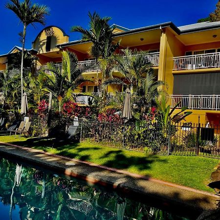 The York Beachfront Holiday Apartments Yorkeys Knob Buitenkant foto