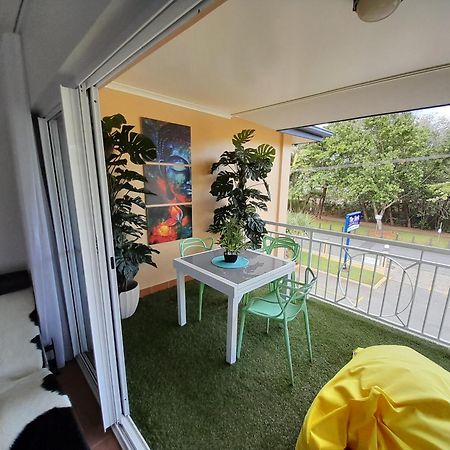 The York Beachfront Holiday Apartments Yorkeys Knob Buitenkant foto
