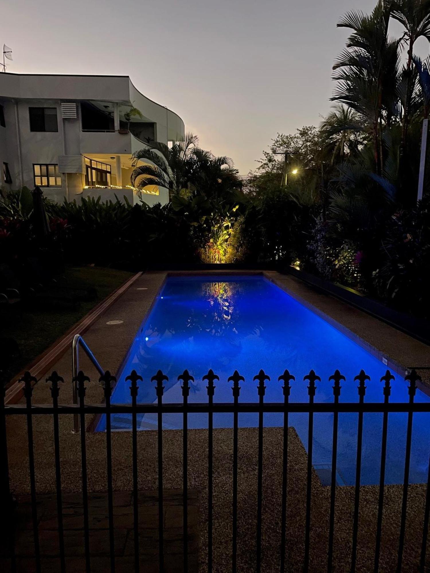 The York Beachfront Holiday Apartments Yorkeys Knob Buitenkant foto