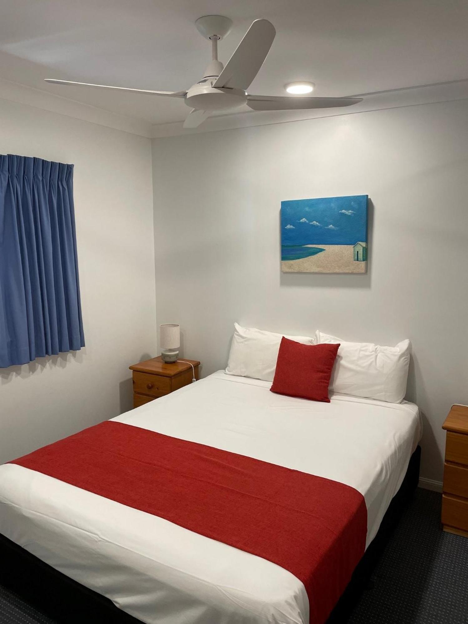 The York Beachfront Holiday Apartments Yorkeys Knob Buitenkant foto