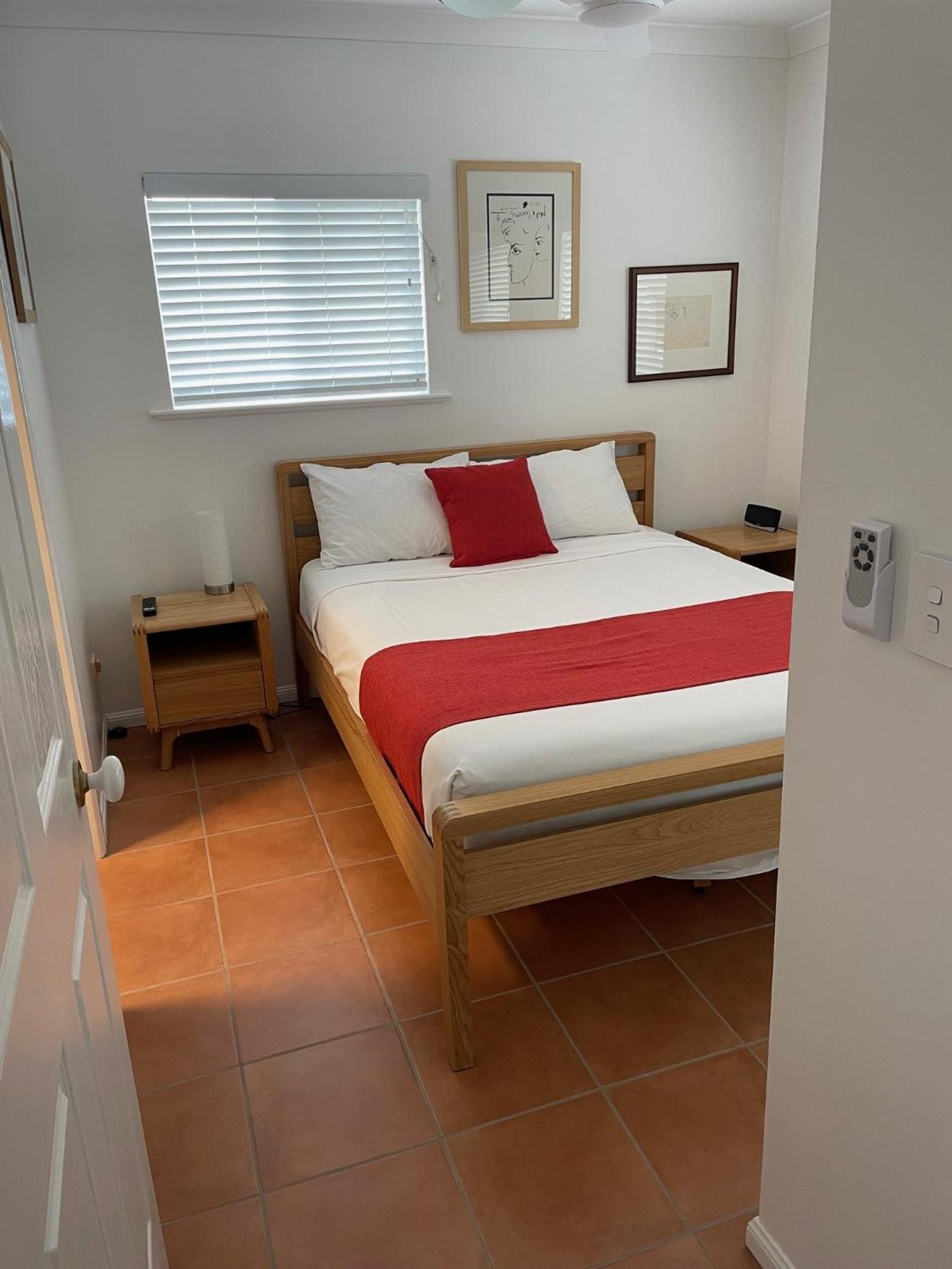 The York Beachfront Holiday Apartments Yorkeys Knob Buitenkant foto